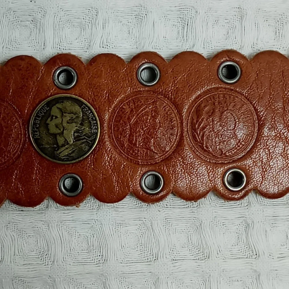 Fossil Brown Leather Belt With Coin Details Scalloped Edges And Grommets Size M - Picture 8 of 14